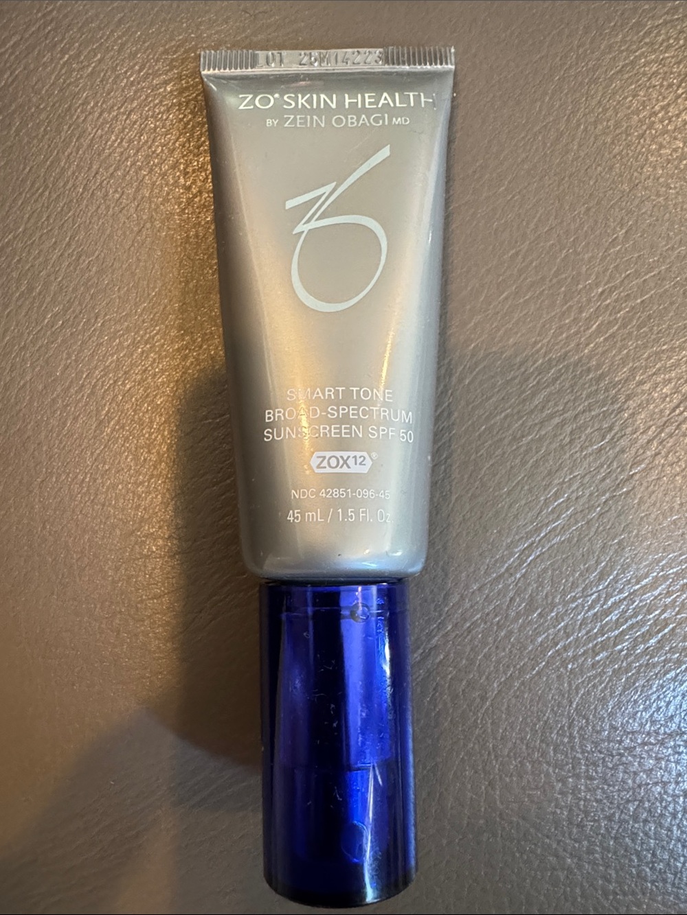 Smart Tone Broad-Spectrum Sunscreen SPF 50 – Exp 12/27